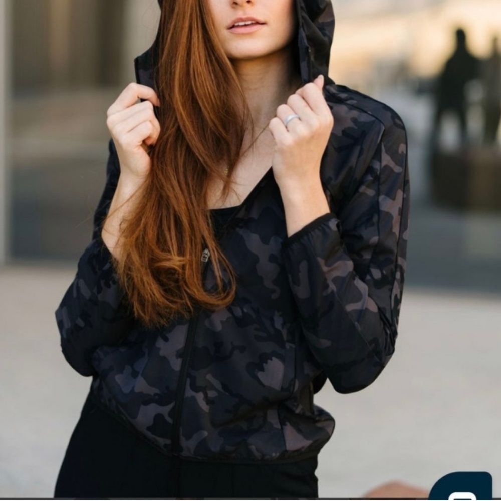 Zyia Forest Camo Zipper Hoodie Jacket black and gray camo Women